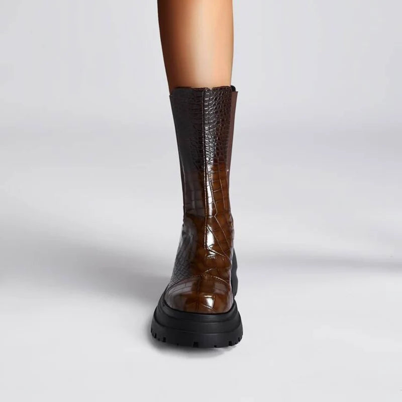 Ivy | Women's Pull-On Lug Sole Chelsea Boots