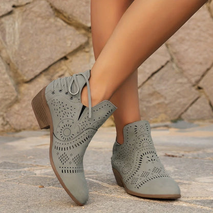 Desdemona | Women's Cut-Out Block Heel Ankle Boots