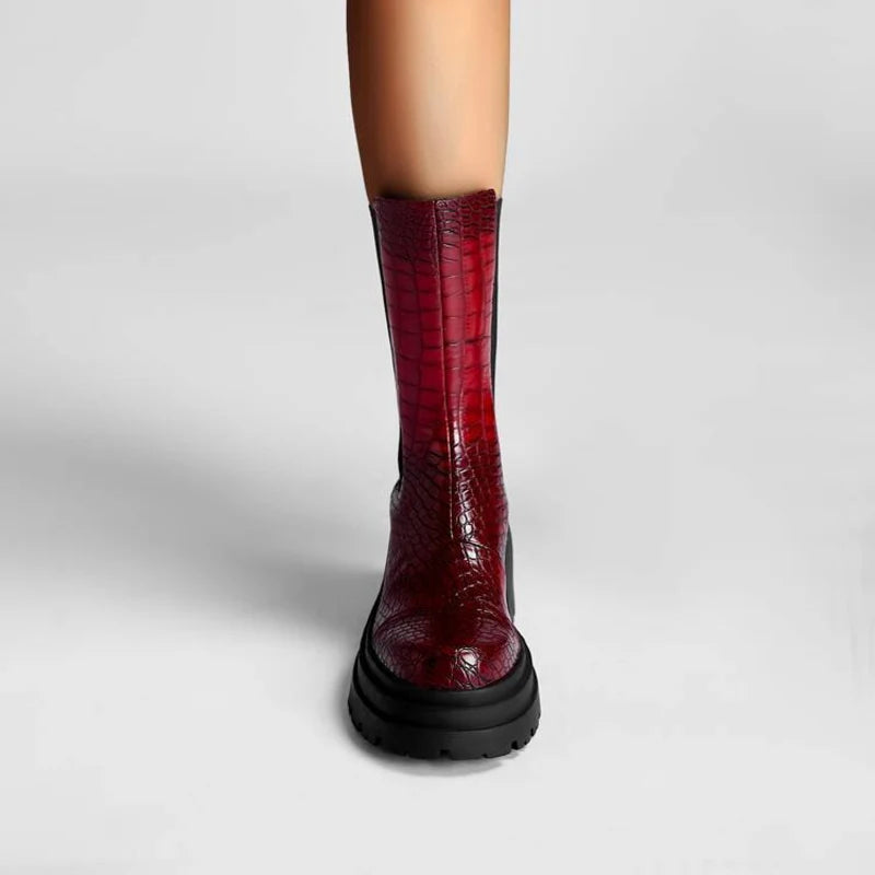 Ivy | Women's Pull-On Lug Sole Chelsea Boots