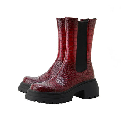 Ivy | Women's Pull-On Lug Sole Chelsea Boots