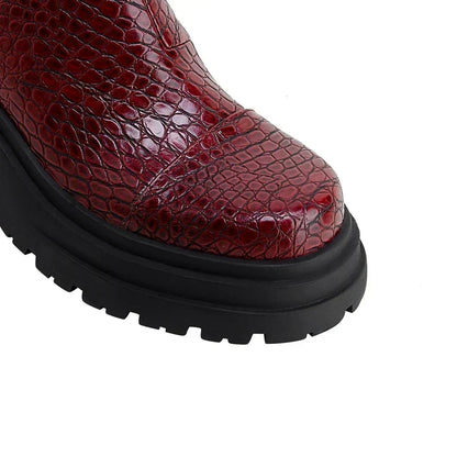 Ivy | Women's Pull-On Lug Sole Chelsea Boots