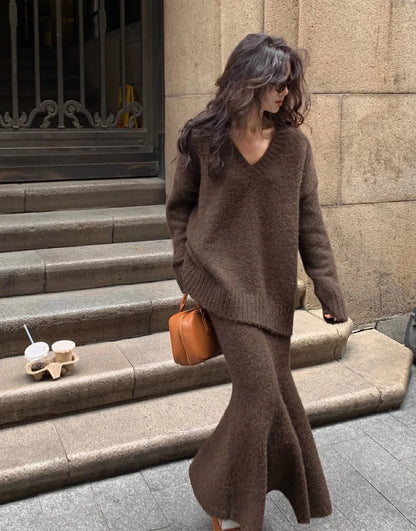 Rose | Women's Knit Long Sleeve V-Neck Sweater Set