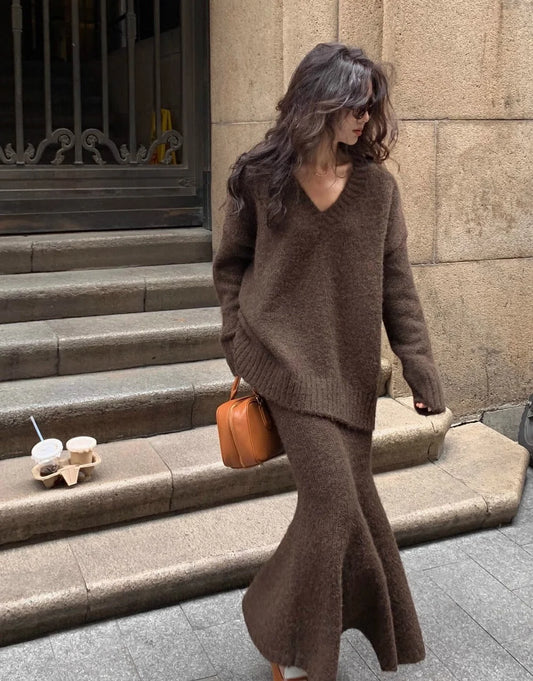 Rose | Women's Knit Long Sleeve V-Neck Sweater Set
