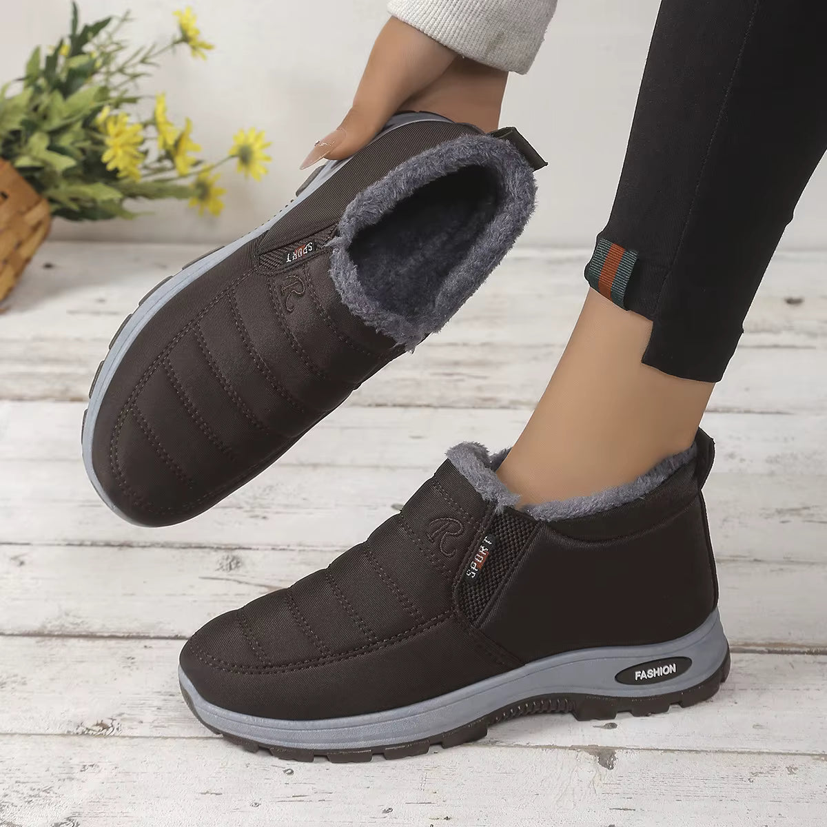 Willow | Women's Faux Fur Lined Slip-On Winter Sneakers