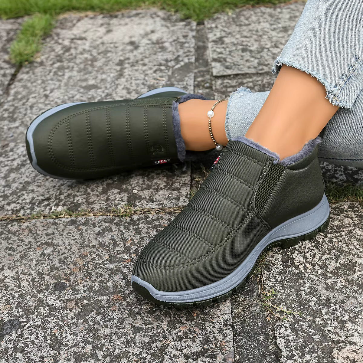 Willow | Women's Faux Fur Lined Slip-On Winter Sneakers